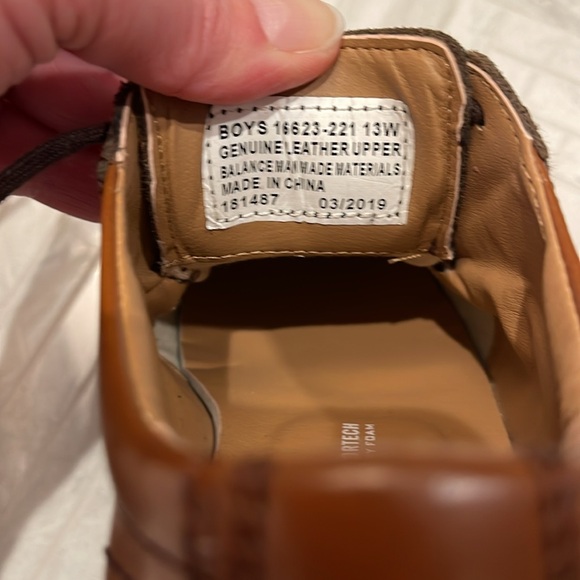 Florsheim Boys Cognac Brown dress shoes, size 13 - Picture 7 of 7